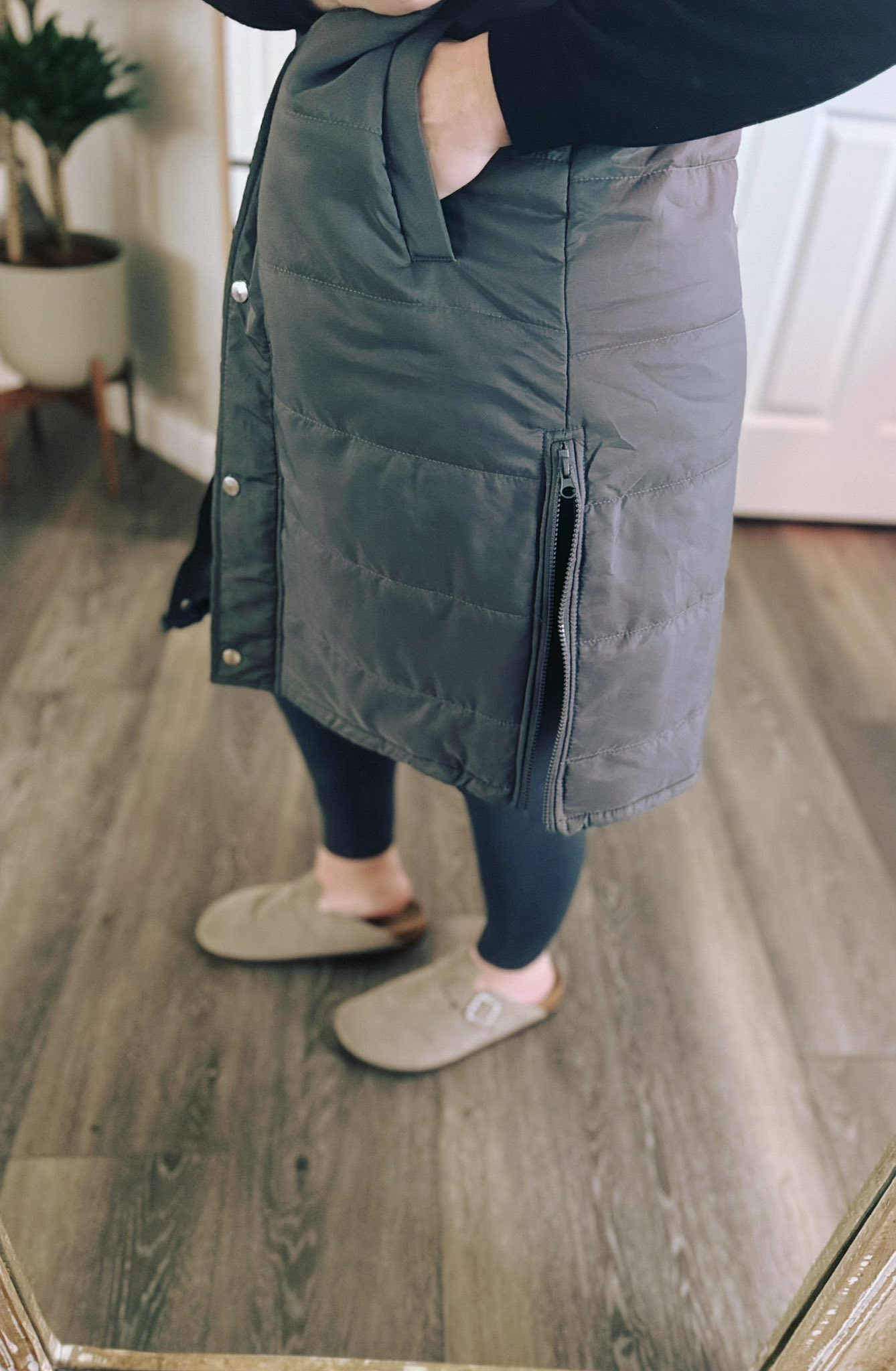 PREORDER: RERUN Zuri Everything Puffer Vest 1.12.26 osym